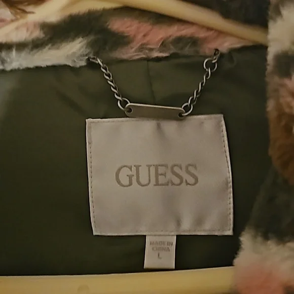 Guess faux fur jacket, size Large - Picture 2 of 4